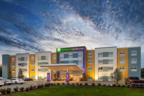 Holiday Inn Express & Suites - Wildwood - The Villages, an IHG Hotel